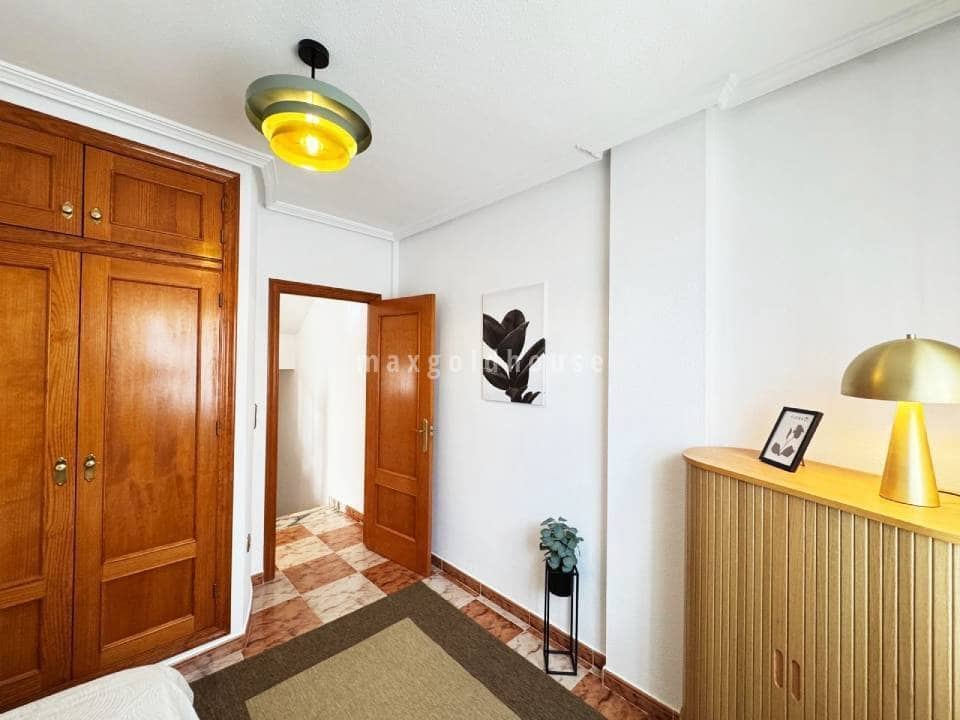 2 soveværelse Rækkehus til salg i Orihuela Costa med swimmingpool - € 229.900 (Ref: 9680550)