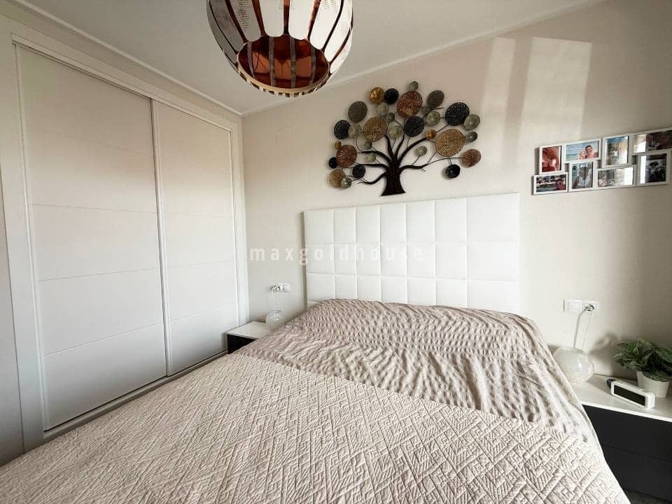 2 sovrum Lägenhet till salu i Villamartin med pool - 259 000 € (Ref: 9683316)