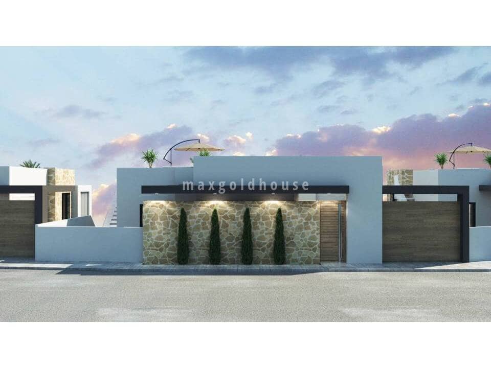 Chalet de 4 habitaciones en Ciudad Quesada en venta con piscina - 925.000 € (Ref: 9685715)