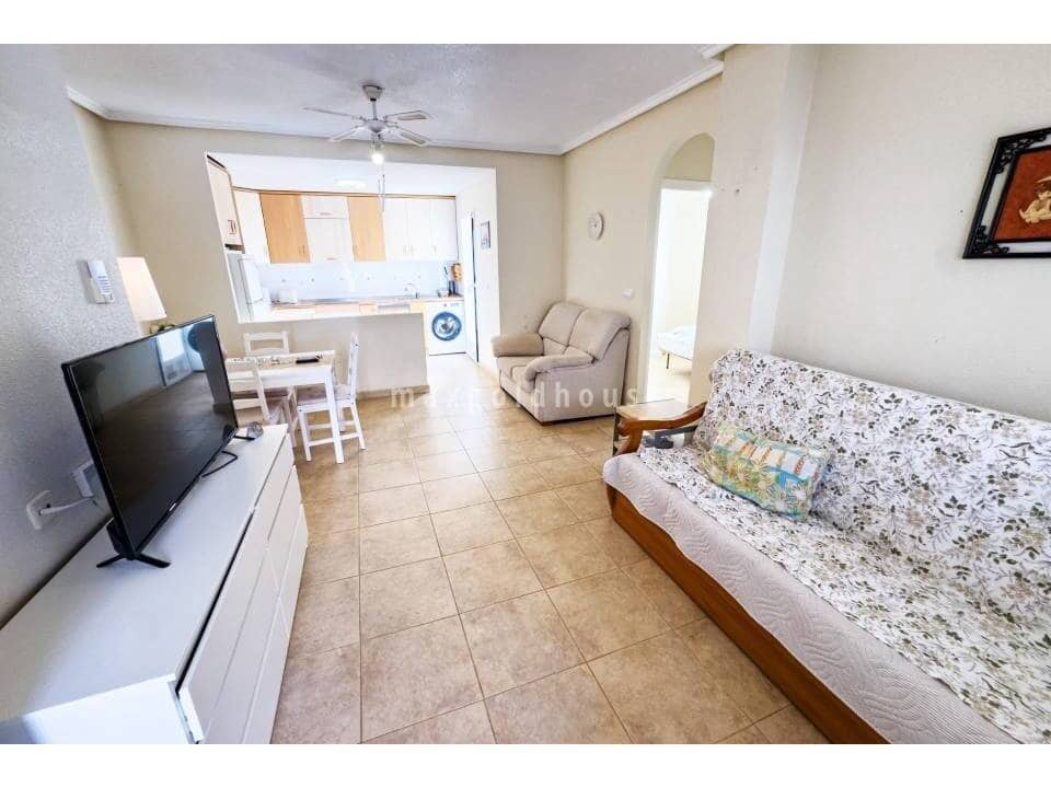 2 soveværelse Lejlighed til salg i Torrevieja med swimmingpool - € 152.000 (Ref: 9687640)