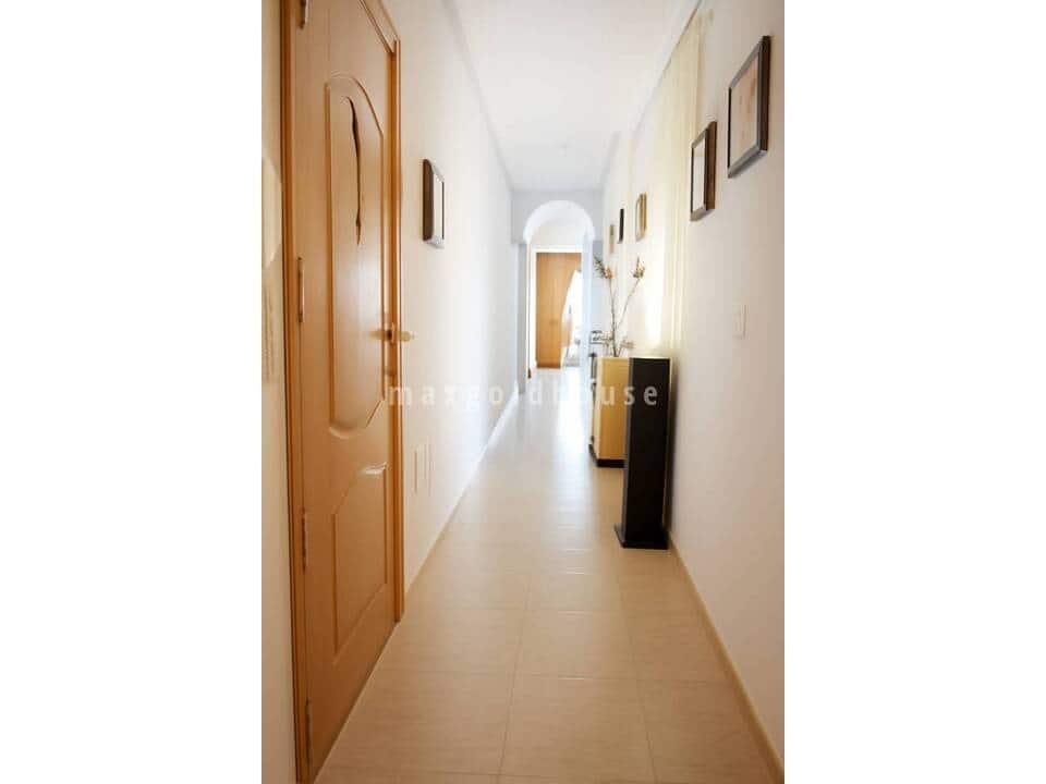 2 Zimmer Apartment zu verkaufen in Torrevieja mit Pool - 139.900 € (Ref: 9687641)