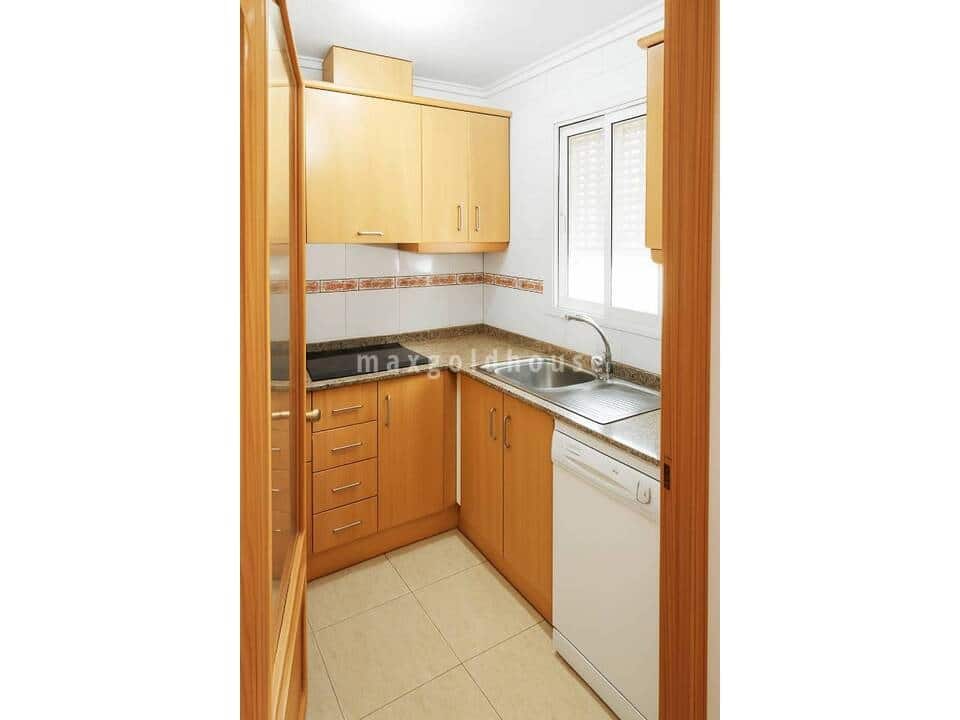 2 Zimmer Apartment zu verkaufen in Torrevieja mit Pool - 139.900 € (Ref: 9687641)