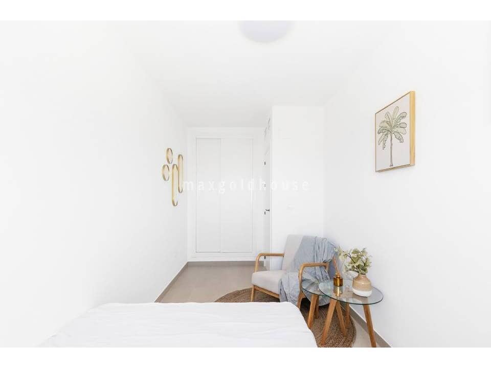 Casa de 4 habitaciones en Rafal en venta con piscina - 269.000 € (Ref: 9688609)