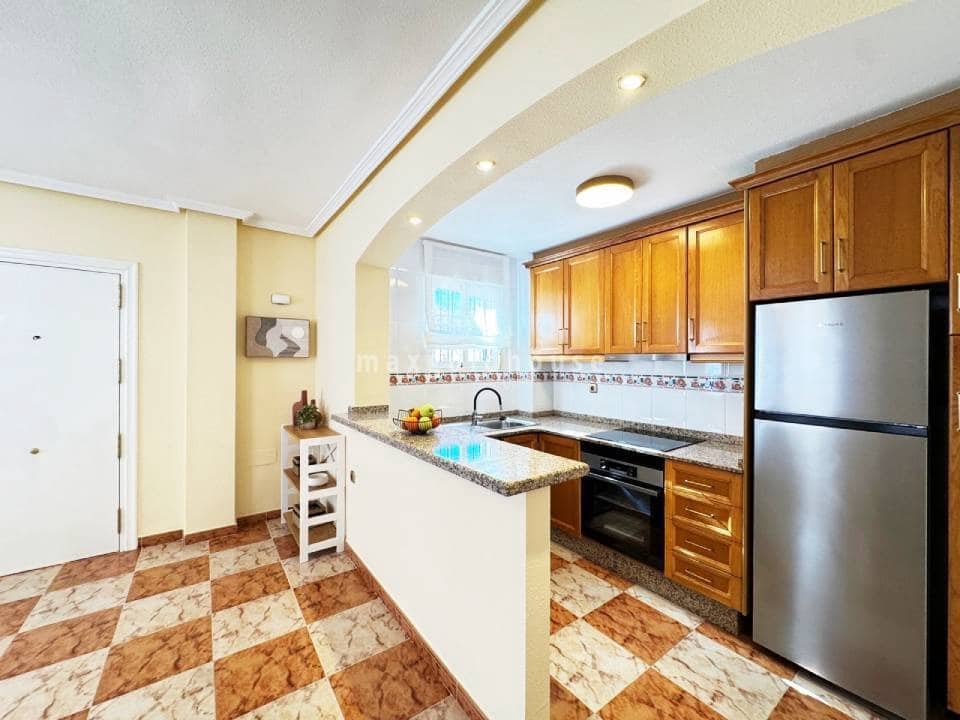 2 soveværelse Rækkehus til salg i Orihuela Costa med swimmingpool - € 229.900 (Ref: 9694493)