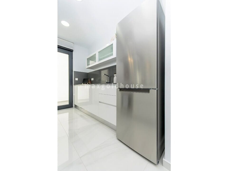 3 bedroom Villa for sale in Los Montesinos with pool - € 415,000 (Ref: 9696920)