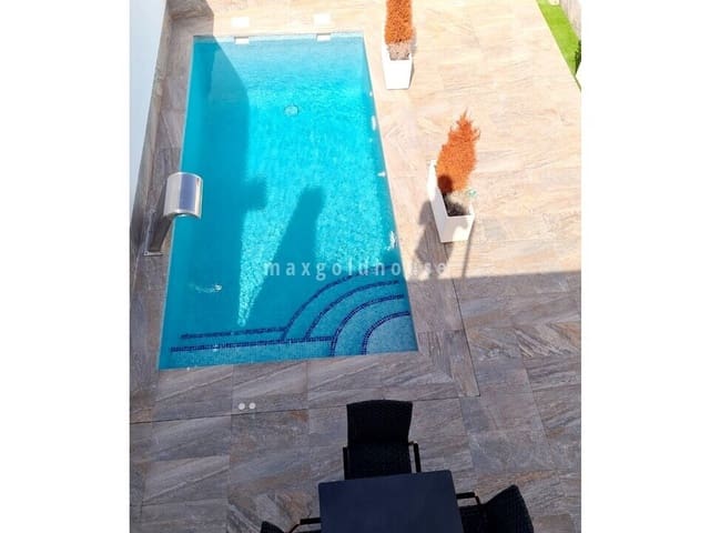 3 soveværelse Byhus til salg i Avileses, Murcia by med swimmingpool - € 289.000 (Ref: 9696921)