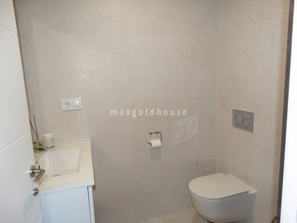 3 bedroom Apartment for sale in Pilar de la Horadada with pool - € 325,000 (Ref: 9706021)