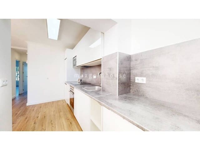 Apartamento de 2 habitaciones en Villamartin, Orihuela en venta - 225.000 € (Ref: 9708173)