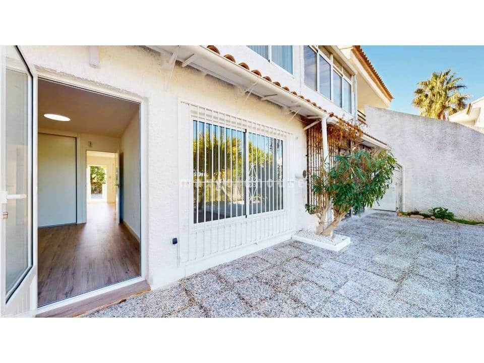 2 bedroom Apartment for sale in Villamartin - € 225,000 (Ref: 9708173)