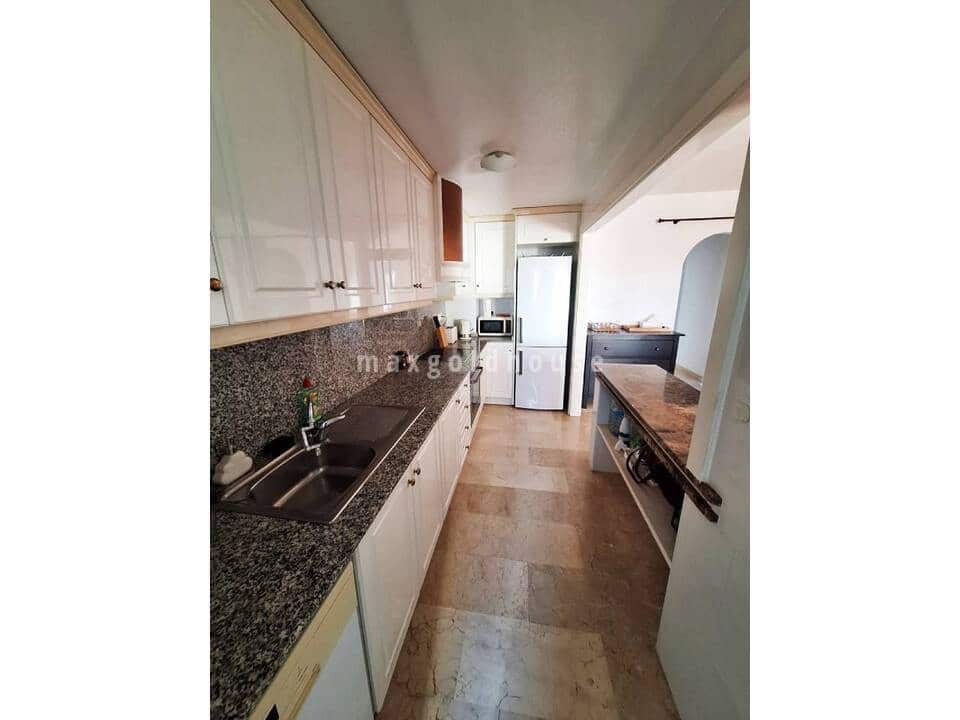 3 bedroom Apartment for sale in Villamartin with pool - € 225,000 (Ref: 9709174)