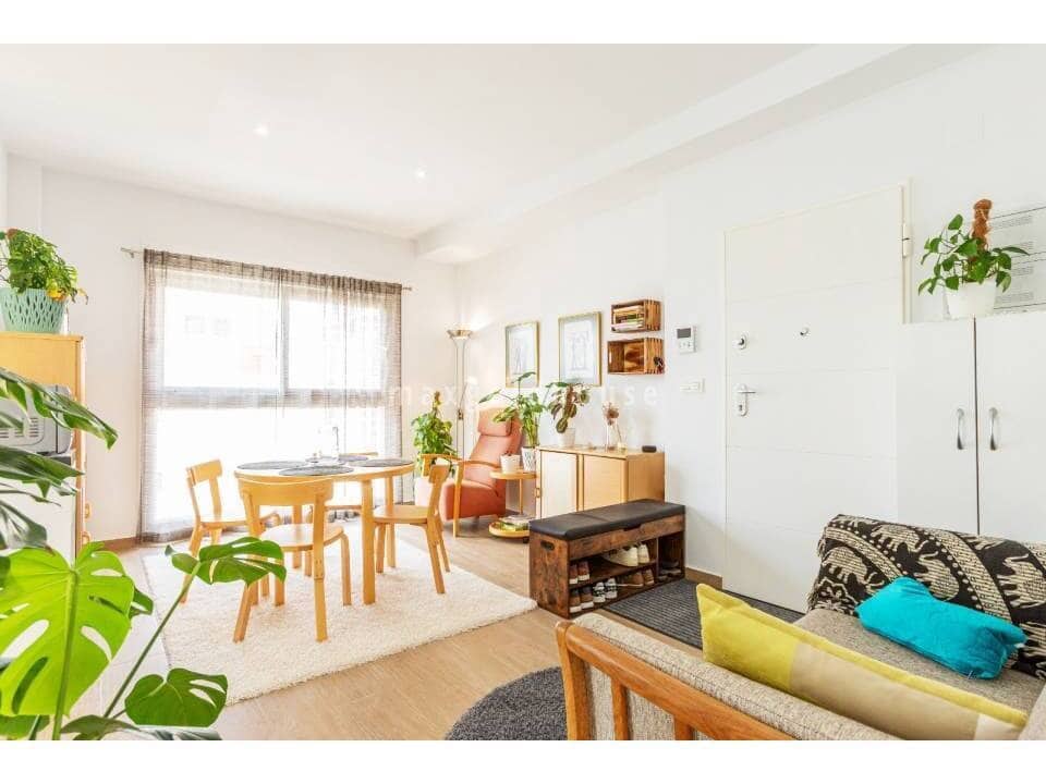 2 slaapkamer Appartement te koop in Torrevieja met zwembad - € 215.000 (Ref: 9714218)