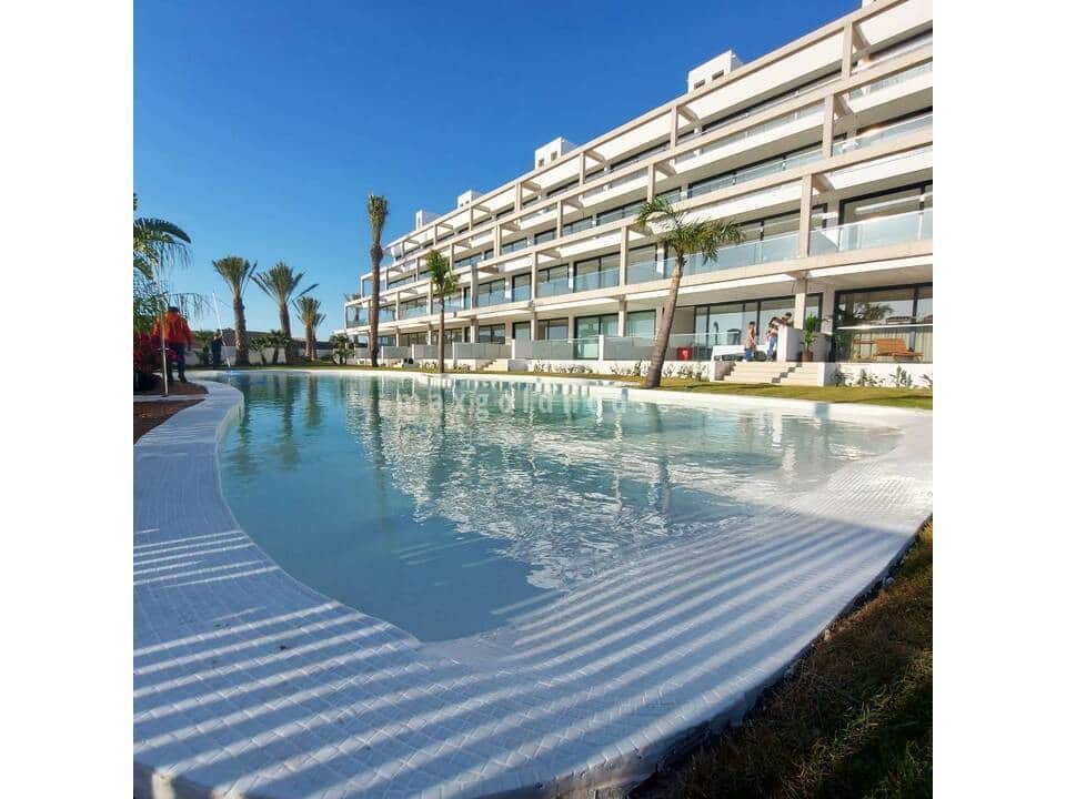 Apartamento de 2 habitaciones en Mar de Cristal en venta con piscina - 270.000 € (Ref: 9716759)