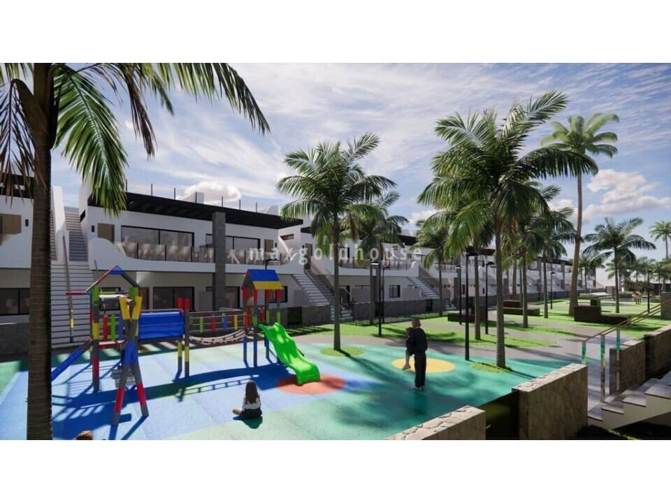 Apartamento de 3 habitaciones en Pilar de la Horadada en venta con piscina - 340.000 € (Ref: 9716769)