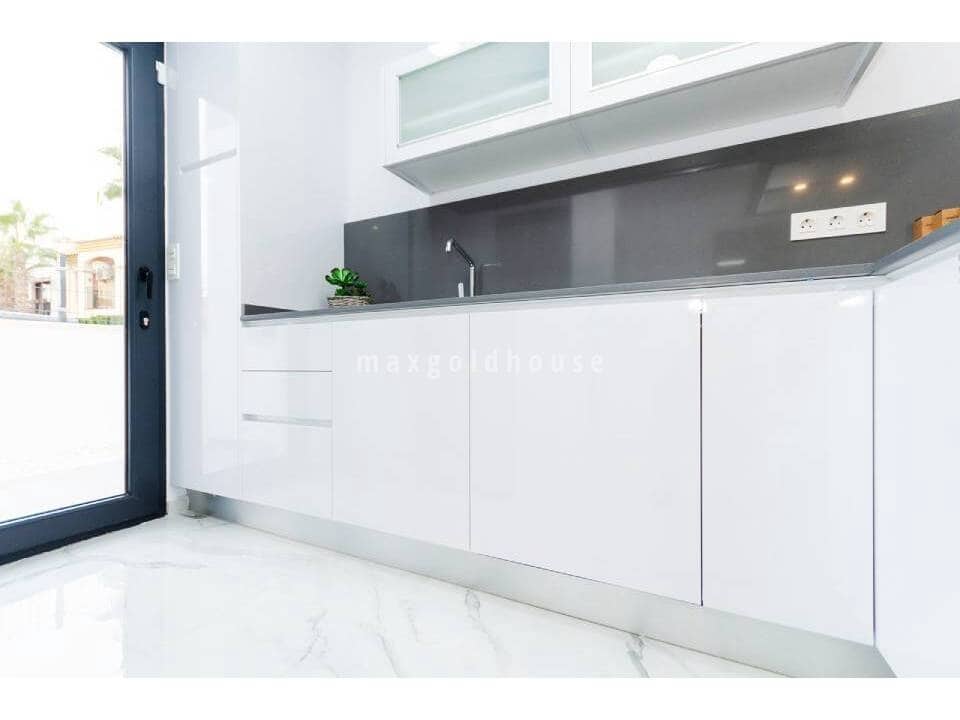 3 sypialnia Willa na sprzedaż w La Torreta z basenem - 424 000 € (Ref: 9729749)