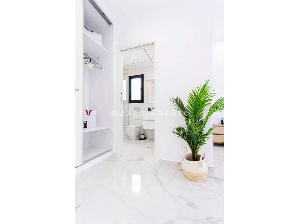 3 sypialnia Willa na sprzedaż w La Torreta z basenem - 424 000 € (Ref: 9729749)