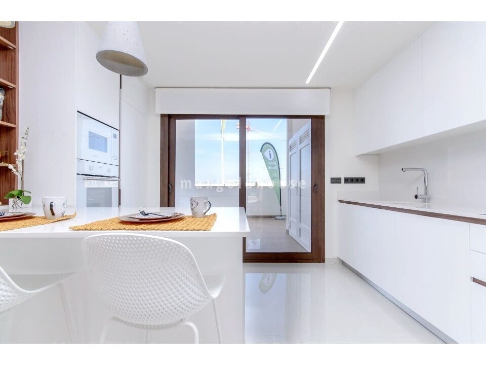 2 sypialnia Apartament na sprzedaż w Los Balcones z basenem - 285 000 € (Ref: 9729751)