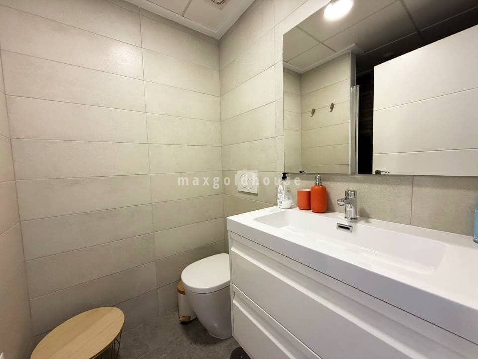 2 bedroom Apartment for sale in Villamartin with pool - € 259,000 (Ref: 9737717)