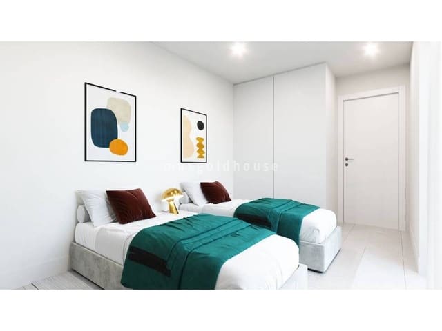 Chalet de 3 habitaciones en Los Alcázares en venta con piscina - 398.900 € (Ref: 9746794)