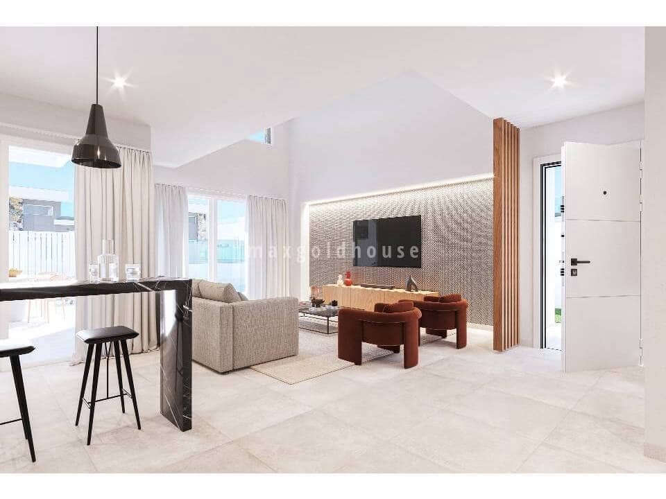 3 sypialnia Willa na sprzedaż w Los Alcazares z basenem - 398 900 € (Ref: 9746794)