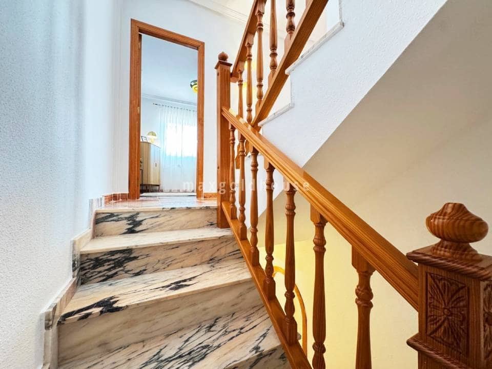 2 sovrum Hus till salu i Orihuela Costa med pool - 229 900 € (Ref: 9747456)