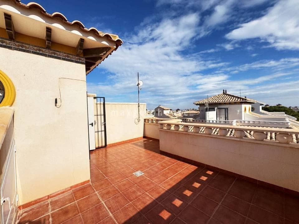 2 sovrum Hus till salu i Orihuela Costa med pool - 229 900 € (Ref: 9747456)