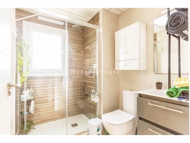 2 chambre Appartement à vendre à Nueva Torrevieja, Torrevieja avec piscine - 209 000 € (Ref: 9753618)