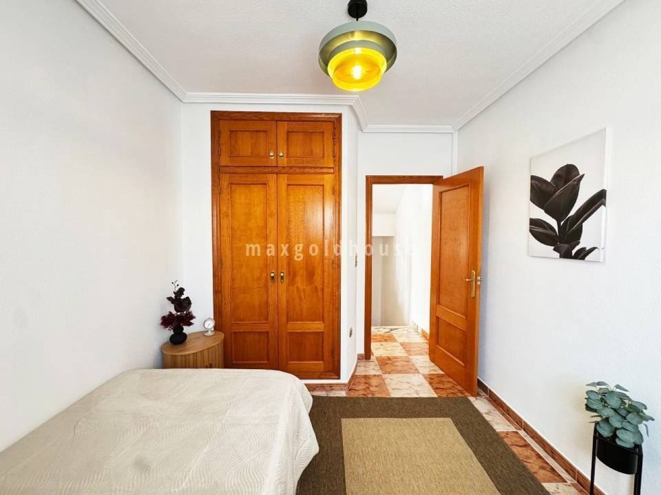 Casa de 2 habitaciones en Orihuela Costa en venta con piscina - 219.900 € (Ref: 9753623)