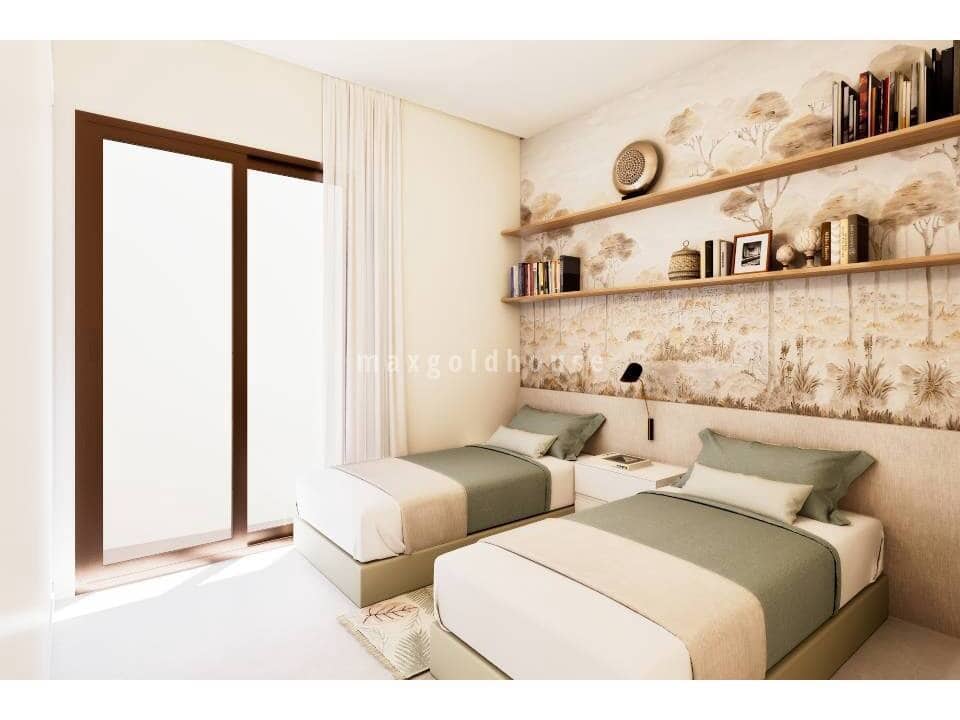 Chalet de 3 habitaciones en Los Alcázares en venta con piscina - 429.000 € (Ref: 9758239)