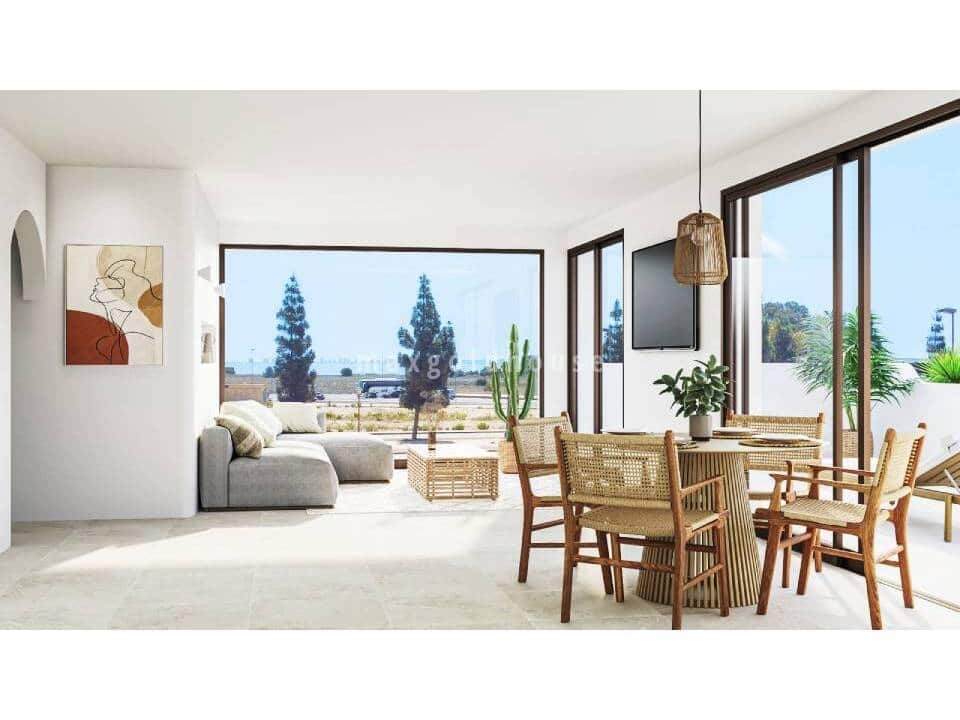 2 soveværelse Lejlighed til salg i Los Alcazares med swimmingpool - € 279.900 (Ref: 9758252)