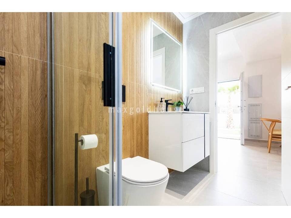 2 slaapkamer Villa te koop in Los Montesinos met zwembad - € 351.000 (Ref: 9770118)