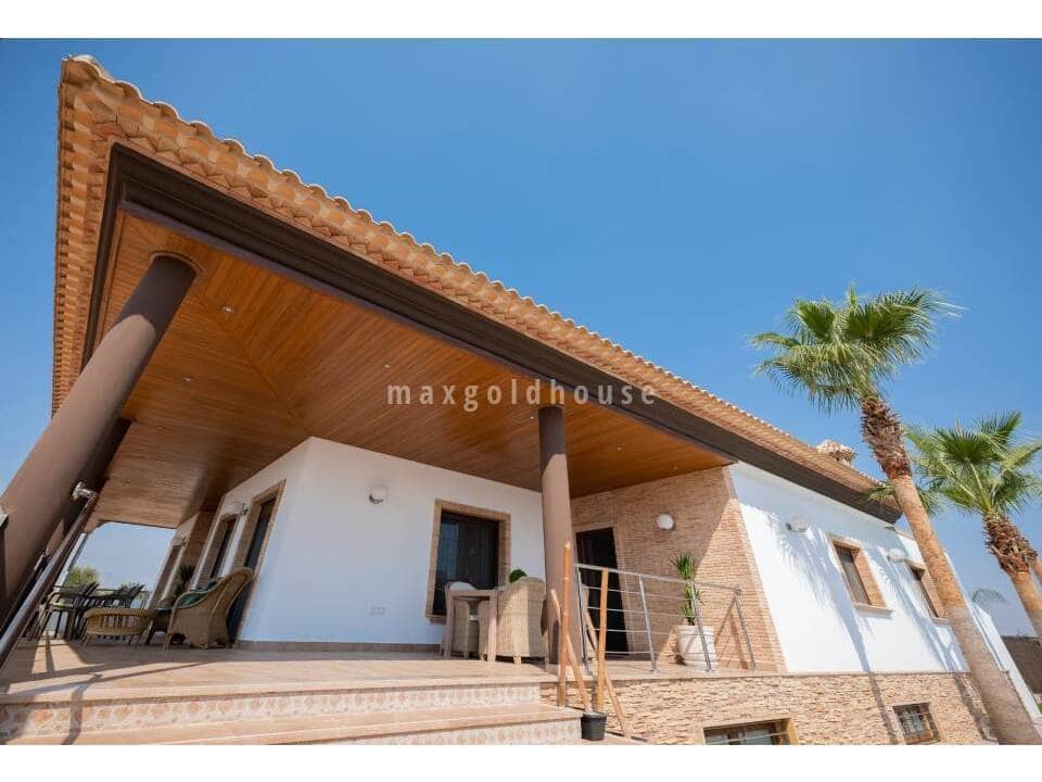 4 soverom Villa til salgs i Avileses med svømmebasseng - € 1 350 000 (Ref: 9770124)