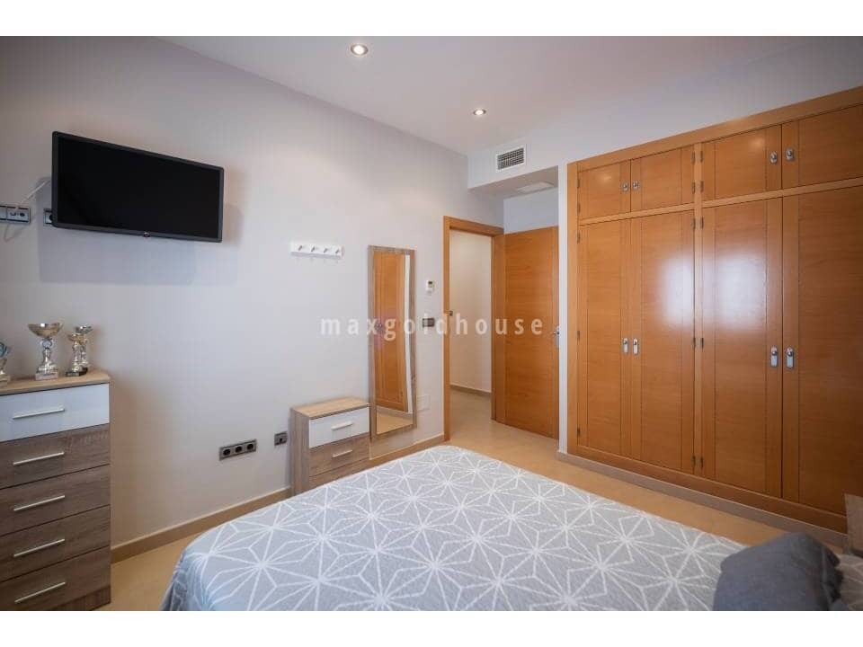 4 soverom Villa til salgs i Avileses med svømmebasseng - € 1 350 000 (Ref: 9770124)