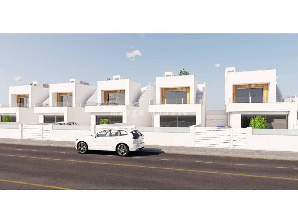 3 makuuhuone Huvila myytävänä paikassa San Pedro del Pinatar mukana uima-altaan - 380 000 € (Ref: 9777543)