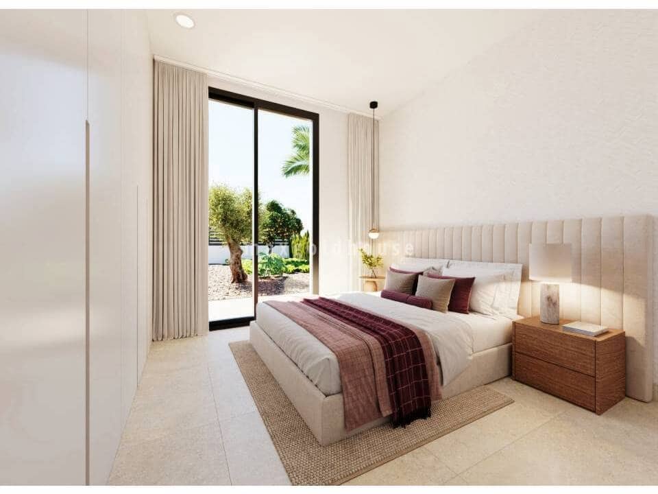 3 bedroom Villa for sale in Hacienda del Alamo with pool - € 519,900 (Ref: 9778653)