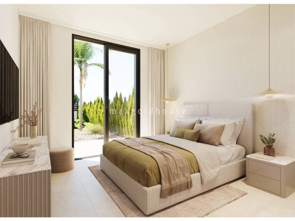 3 bedroom Villa for sale in Hacienda del Alamo with pool - € 519,900 (Ref: 9778653)