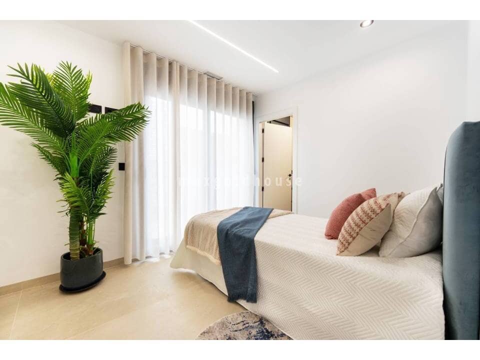 3 bedroom Villa for sale in San Pedro del Pinatar with pool - € 435,000 (Ref: 9782308)