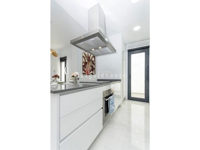 3 makuuhuone Huvila myytävänä paikassa Los Montesinos mukana uima-altaan - 465 000 € (Ref: 9782321)