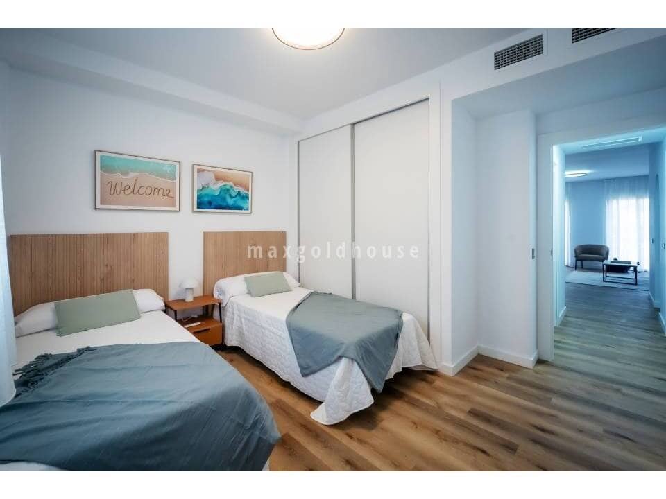 2 bedroom Apartment for sale in Cuevas del Almanzora with pool - € 125,900 (Ref: 9782332)