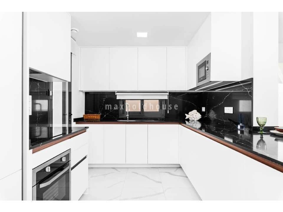 2 makuuhuone Huoneisto myytävänä paikassa San Miguel de Salinas mukana uima-altaan - 339 000 € (Ref: 9782339)