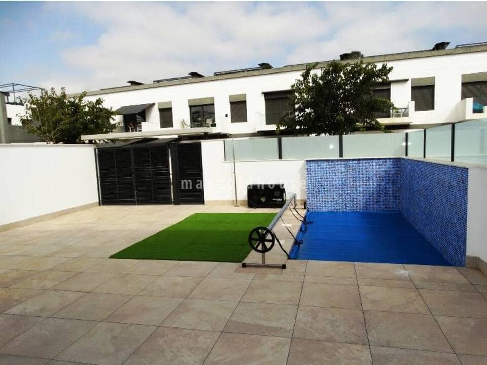 3 makuuhuone Huvila myytävänä paikassa Pilar de la Horadada mukana uima-altaan - 425 000 € (Ref: 9784037)