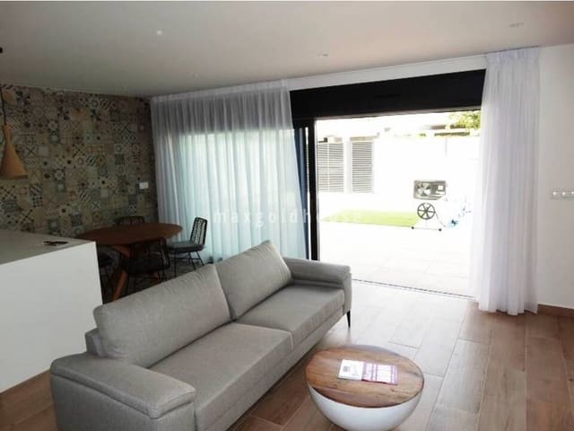 3 makuuhuone Huvila myytävänä paikassa Pilar de la Horadada mukana uima-altaan - 425 000 € (Ref: 9784037)