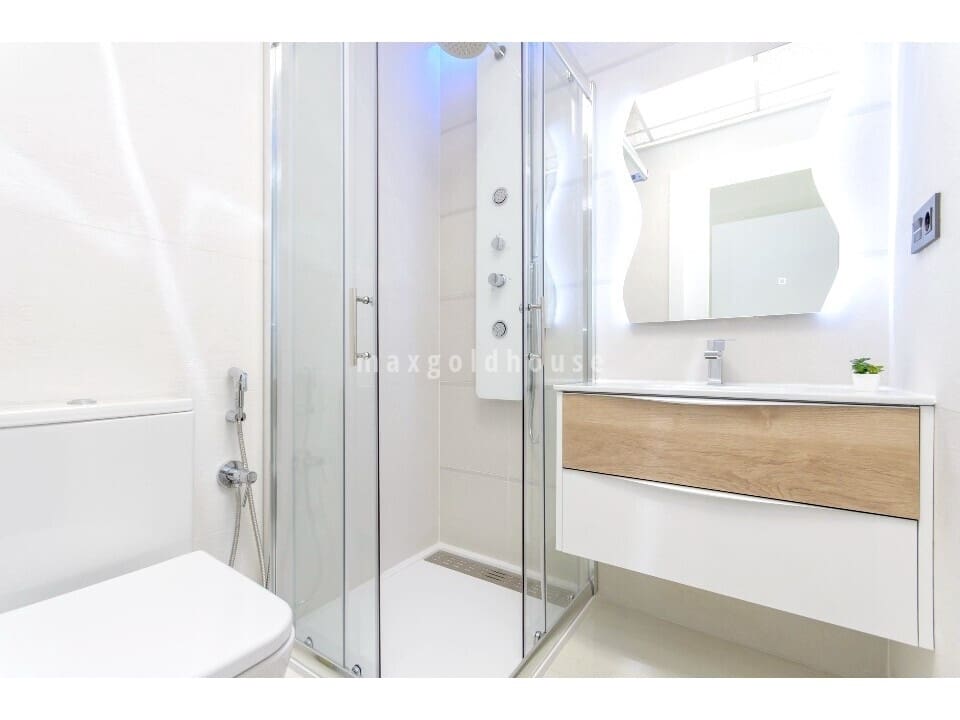 2 sypialnia Apartament na sprzedaż w Los Balcones z basenem - 285 000 € (Ref: 9787965)