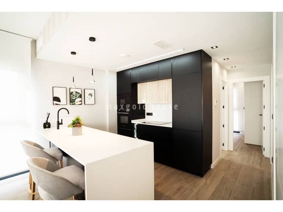 3 makuuhuone Huoneisto myytävänä paikassa Villamartin mukana uima-altaan - 363 500 € (Ref: 9787973)