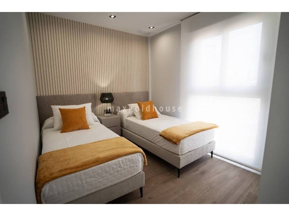 3 makuuhuone Huoneisto myytävänä paikassa Villamartin mukana uima-altaan - 363 500 € (Ref: 9787973)