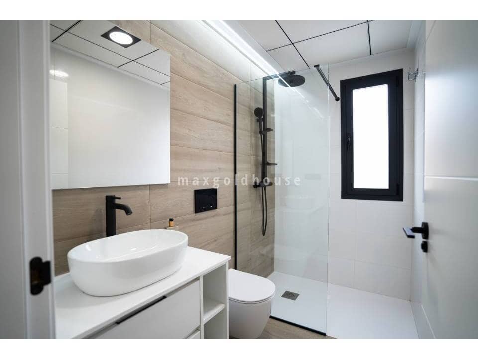 3 makuuhuone Huoneisto myytävänä paikassa Villamartin mukana uima-altaan - 363 500 € (Ref: 9787973)