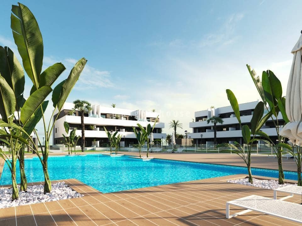 2 Zimmer Apartment zu verkaufen in El Raso mit Pool - 222.000 € (Ref: 9789961)