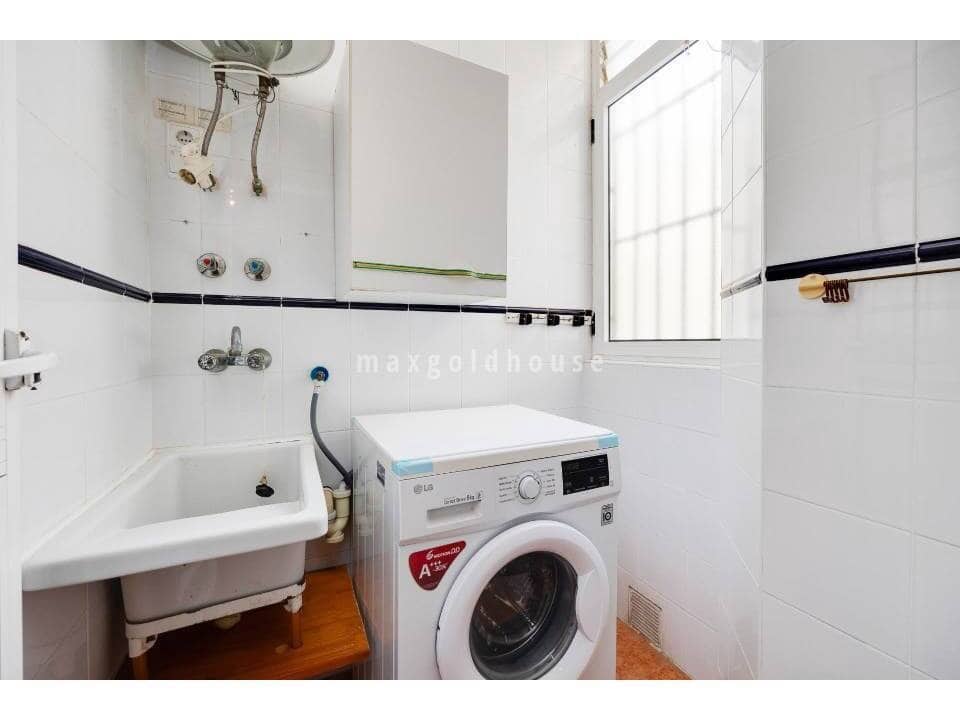 3 bedroom Apartment for sale in Torrevieja - € 199,900 (Ref: 9793795)