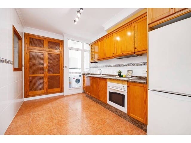 3 bedroom Apartment for sale in Torrevieja - € 199,900 (Ref: 9793795)