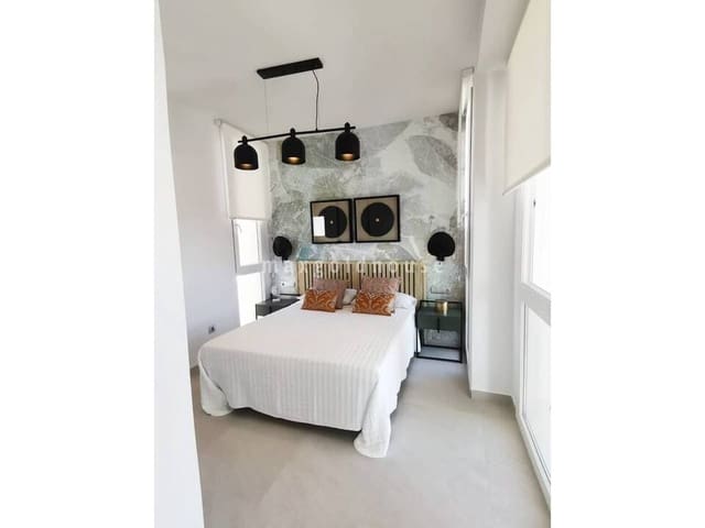 3 soveværelse Villa til salg i Doña Pepa, Rojales med swimmingpool - € 579.000 (Ref: 9793798)