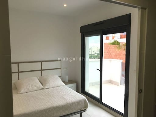 3 soveværelse Villa til salg i Villamartin med swimmingpool - € 499.900 (Ref: 9803815)
